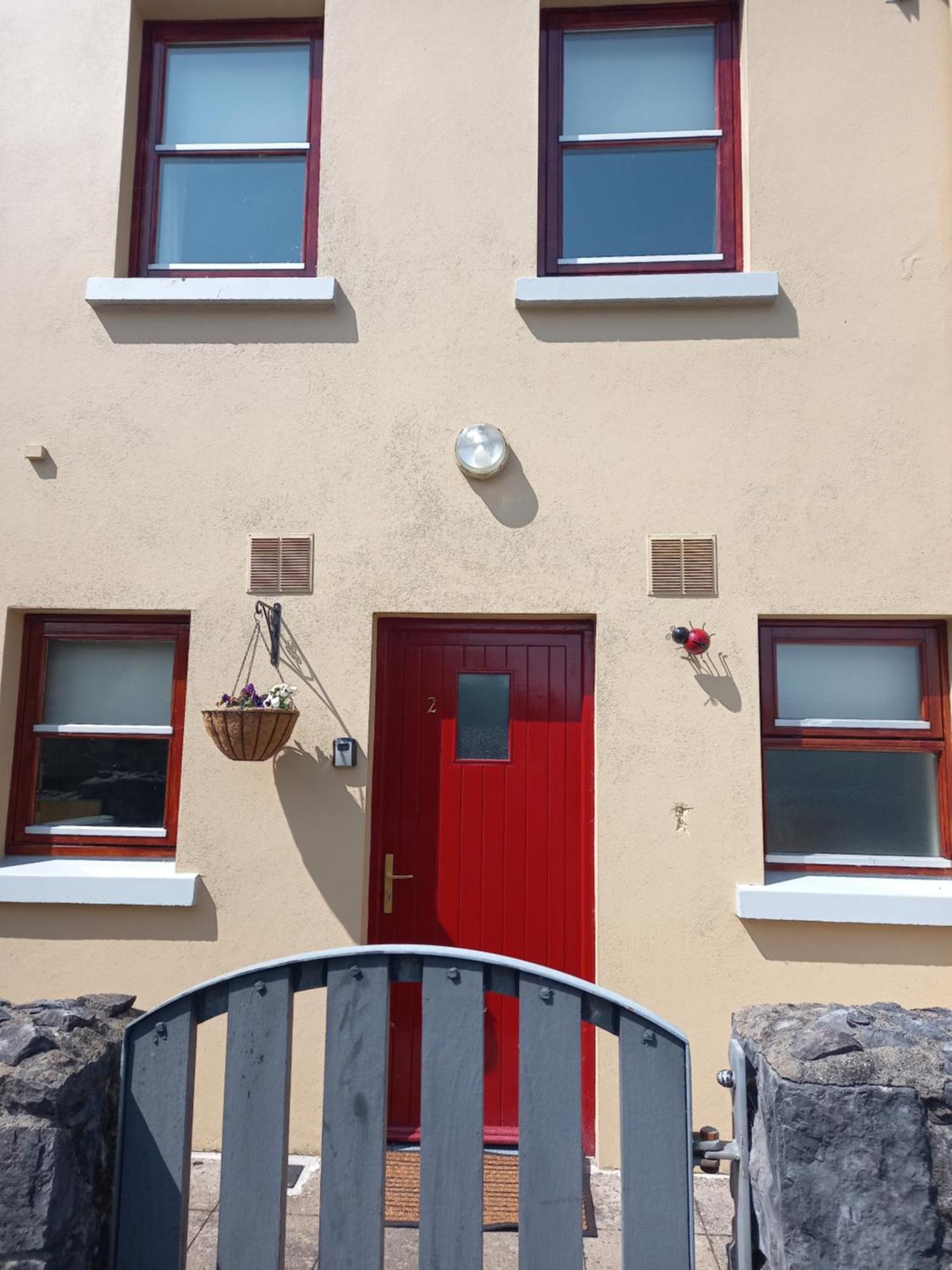 Town Square Holiday Homes Lisdoonvarna Zewnętrze zdjęcie