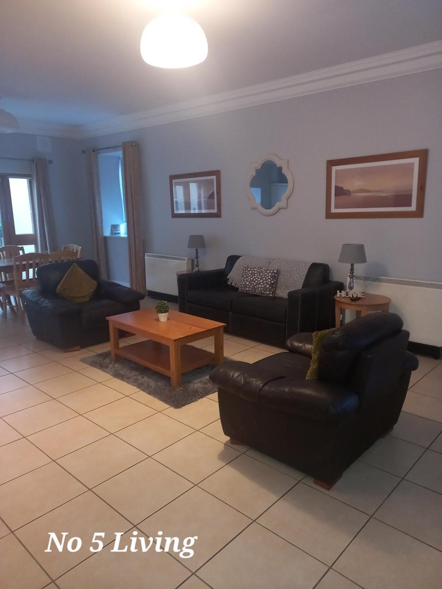 Town Square Holiday Homes Lisdoonvarna Zewnętrze zdjęcie